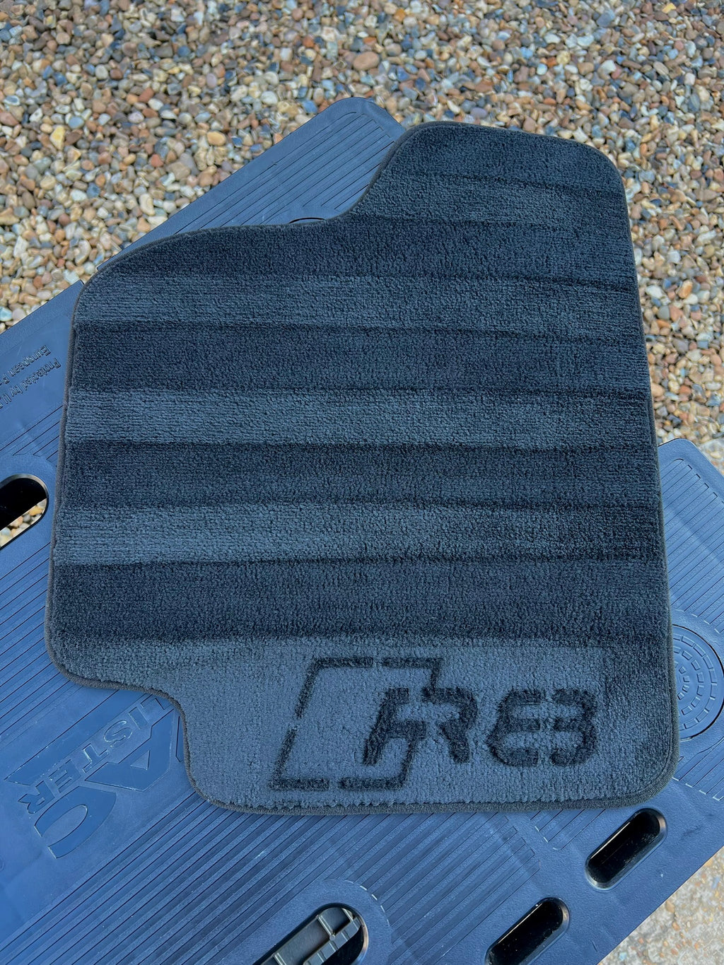 R8 Car Mat Stencil